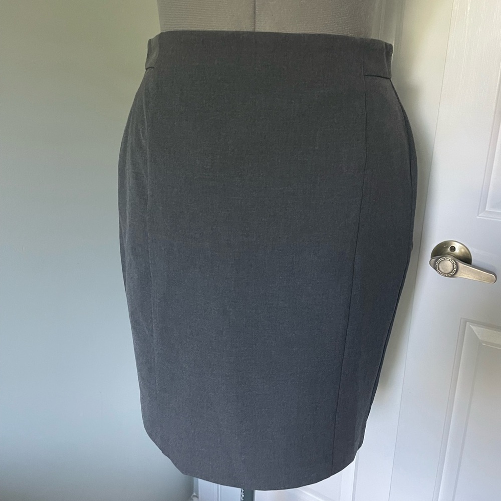 NWT Ann Taylor Classic Gray Women's Skirt 12p